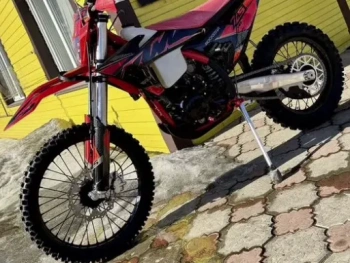 Кроссовый Racer Z 5, 2025 г.