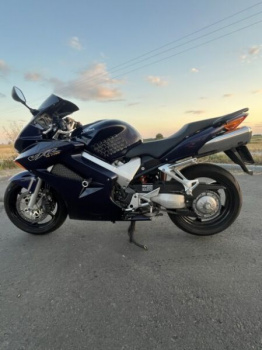 Honda VFR, 2003 г.