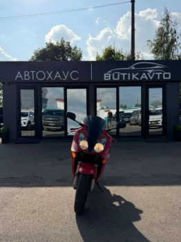Honda VFR, 2002 г.