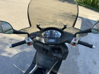 Yamaha Versity Скутер, 2004 г.