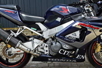 Honda CBR 900 RR, 2001 г.