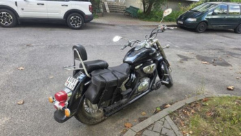 Suzuki VL800, 2001 г.